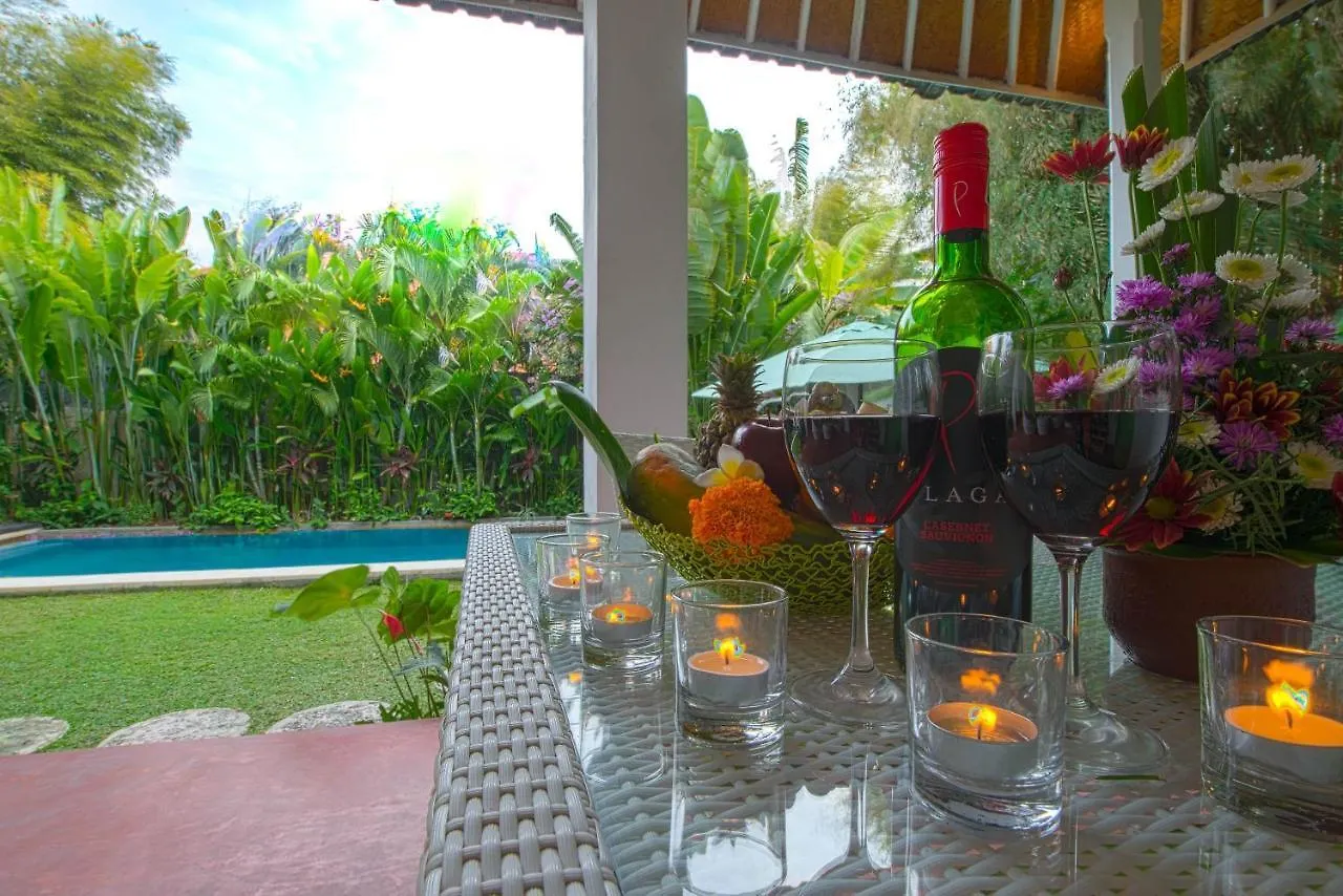 Villa Enjoy - Seminyak Center Indonesia